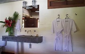 Pagua Bay House - Oceanfront Cabana'S Marigot Hotel
